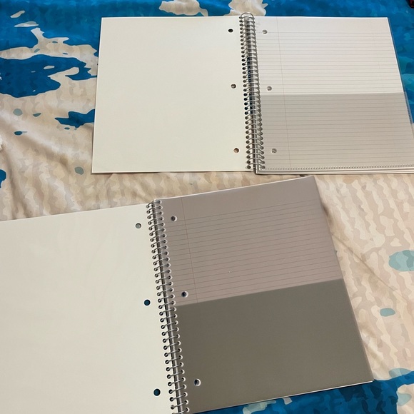 2 1-subject notebooks - Picture 2 of 3